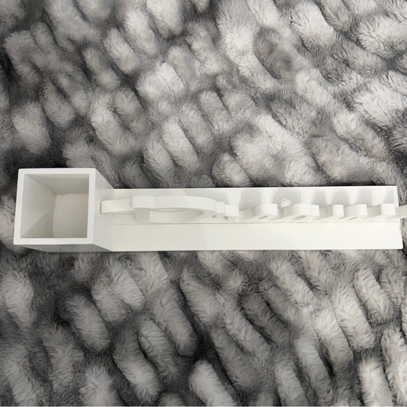 White “Dream” Desk Vanity Decor - Picture 3 of 8